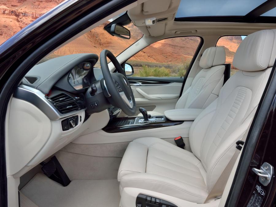  BMW X5 xDrive 5.0i 2013 года  (фото 27 из 30)